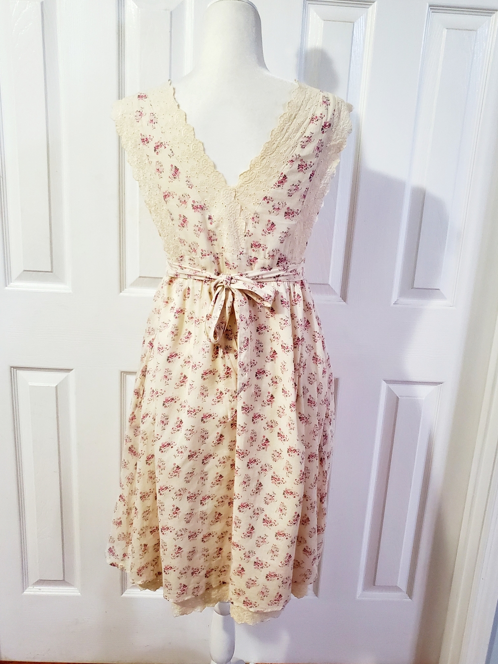 Maeve Cottagecore Floral Cotton Dress Lace Trim Pockets Prairie Coquette Size S - Picture 4 of 13